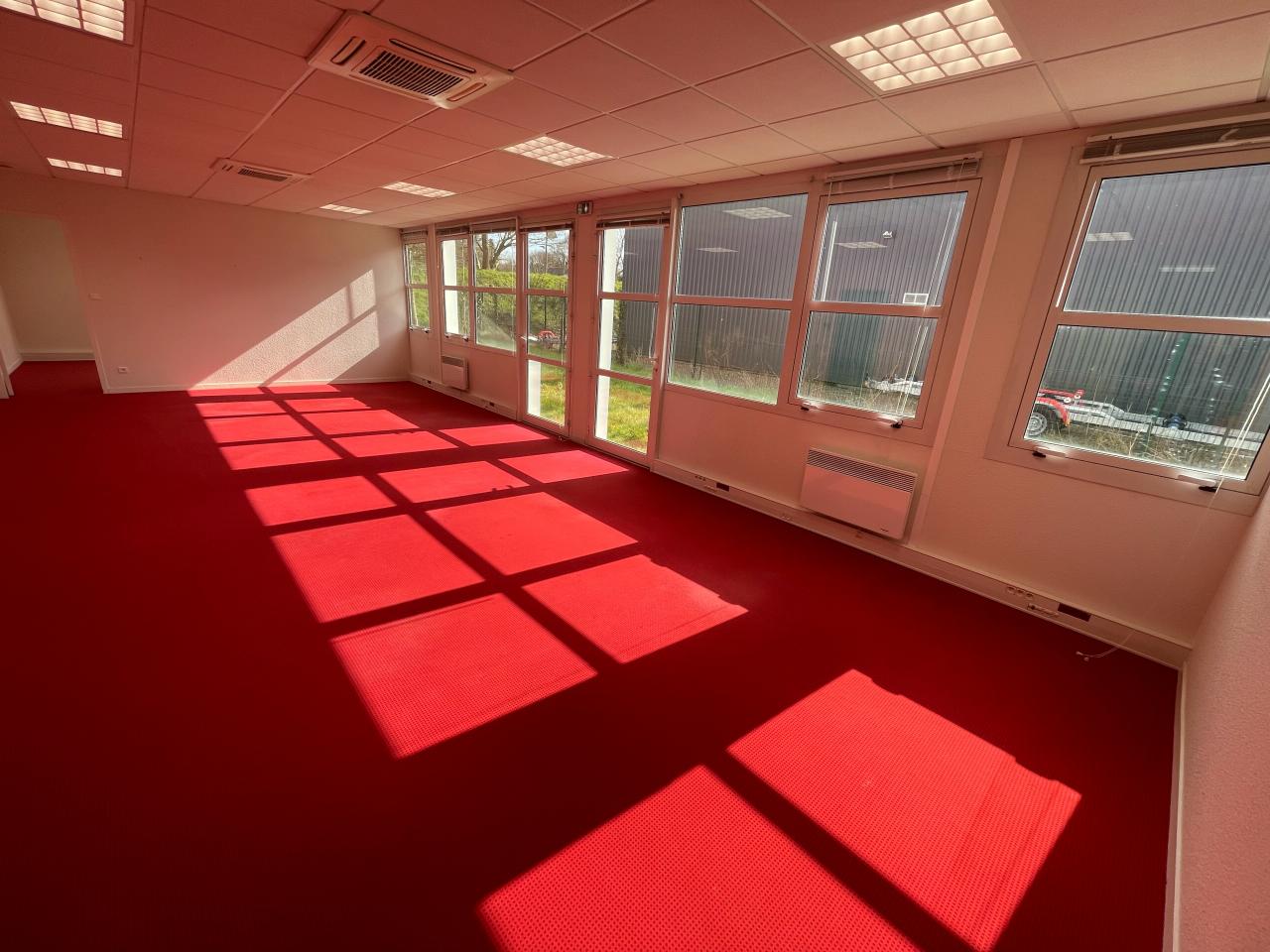 Local d'activité La Mézière 284m² Location local d'activité La Mézière Ille-et-Vilaine OLACT2530485 1